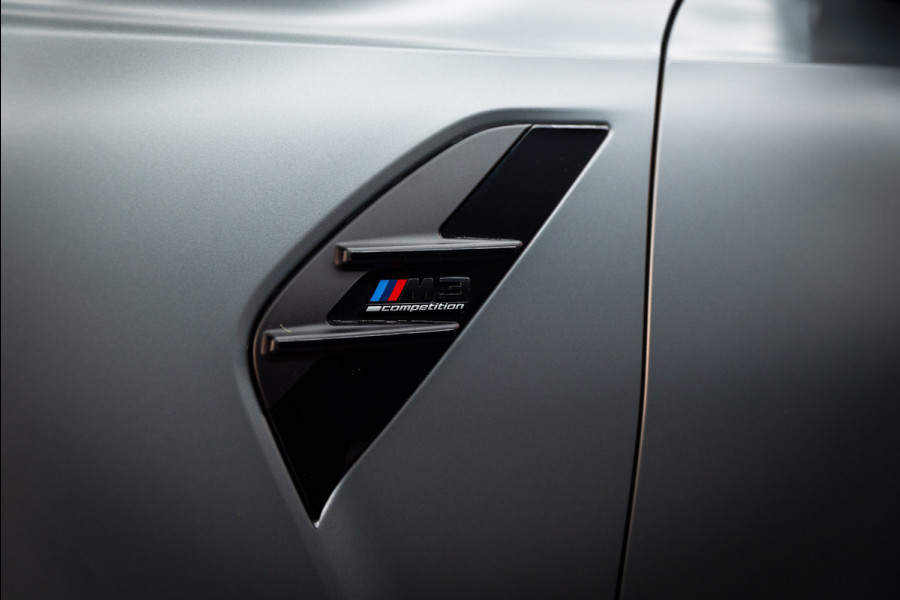BMW 3 Serie M3 xDrive Competition / Frozen / Carbon / H&K / Laser / ACC / Curved display / Stoelverk. / Garantie