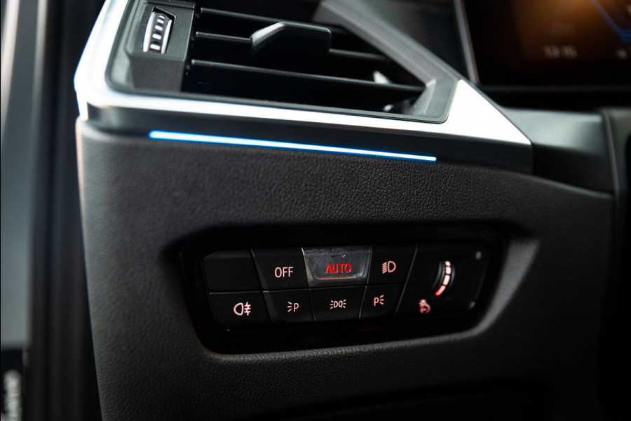 BMW 3 Serie M3 xDrive Competition / Frozen / Carbon / H&K / Laser / ACC / Curved display / Stoelverk. / Garantie