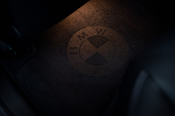 BMW 3 Serie M3 xDrive Competition / Frozen / Carbon / H&K / Laser / ACC / Curved display / Stoelverk. / Garantie