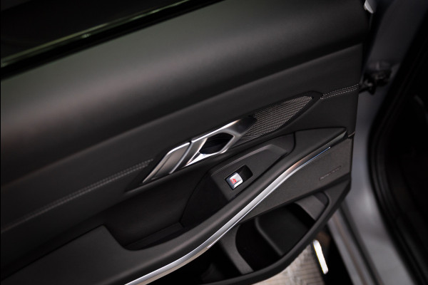 BMW 3 Serie M3 xDrive Competition / Frozen / Carbon / H&K / Laser / ACC / Curved display / Stoelverk. / Garantie