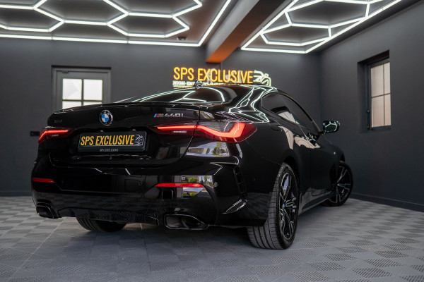 BMW 4 Serie Coupé M440i xDrive High Executive / Adaptive / Pano / 360 / Individual / Stoelverwarming / Memory / Carplay