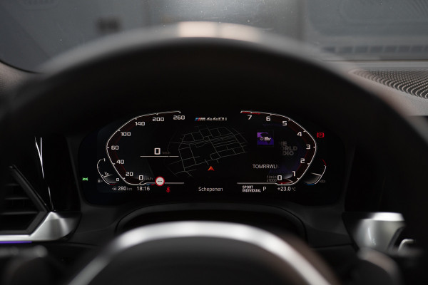 BMW 4 Serie Coupé M440i xDrive High Executive / Adaptive / Pano / 360 / Individual / Stoelverwarming / Memory / Carplay