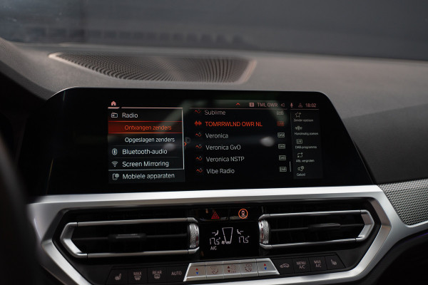 BMW 4 Serie Coupé M440i xDrive High Executive / Adaptive / Pano / 360 / Individual / Stoelverwarming / Memory / Carplay