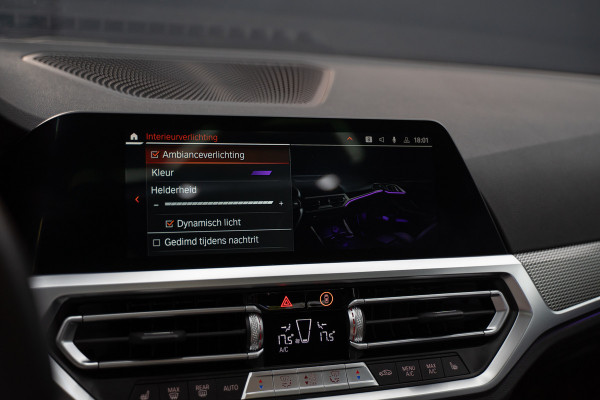 BMW 4 Serie Coupé M440i xDrive High Executive / Adaptive / Pano / 360 / Individual / Stoelverwarming / Memory / Carplay