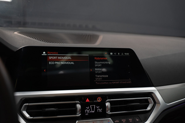 BMW 4 Serie Coupé M440i xDrive High Executive / Adaptive / Pano / 360 / Individual / Stoelverwarming / Memory / Carplay