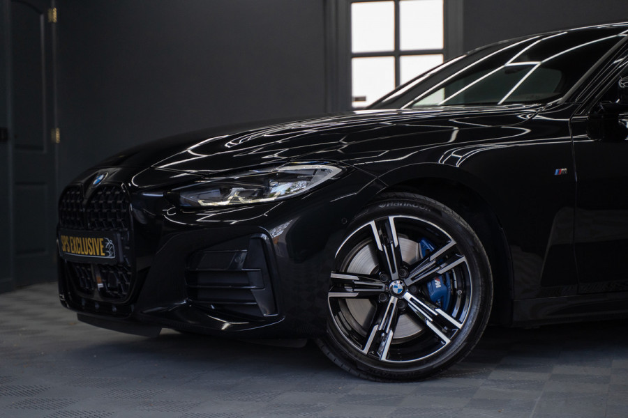 BMW 4 Serie Coupé M440i xDrive High Executive / Adaptive / Pano / 360 / Individual / Stoelverwarming / Memory / Carplay