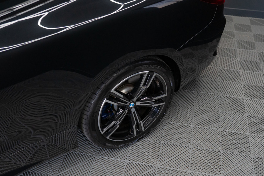 BMW 4 Serie Coupé M440i xDrive High Executive / Adaptive / Pano / 360 / Individual / Stoelverwarming / Memory / Carplay