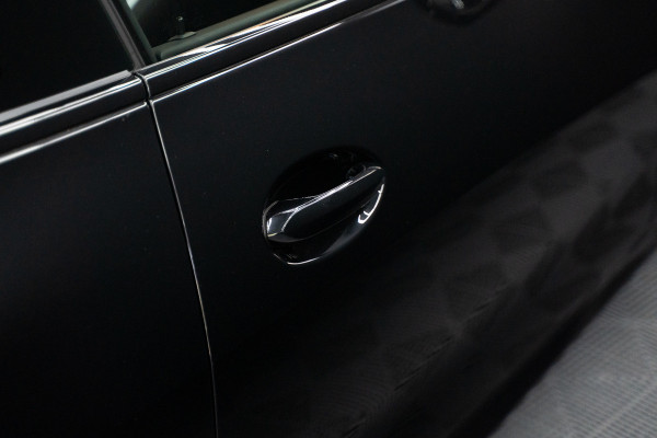 BMW 4 Serie Coupé M440i xDrive High Executive / Adaptive / Pano / 360 / Individual / Stoelverwarming / Memory / Carplay