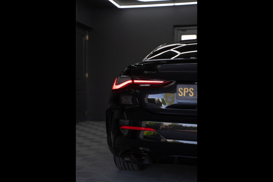 BMW 4 Serie Coupé M440i xDrive High Executive / Adaptive / Pano / 360 / Individual / Stoelverwarming / Memory / Carplay