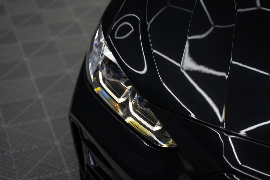 BMW 4 Serie Coupé M440i xDrive High Executive / Adaptive / Pano / 360 / Individual / Stoelverwarming / Memory / Carplay