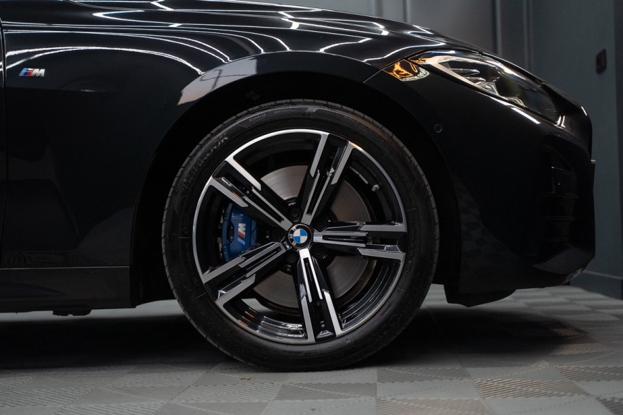 BMW 4 Serie Coupé M440i xDrive High Executive / Adaptive / Pano / 360 / Individual / Stoelverwarming / Memory / Carplay