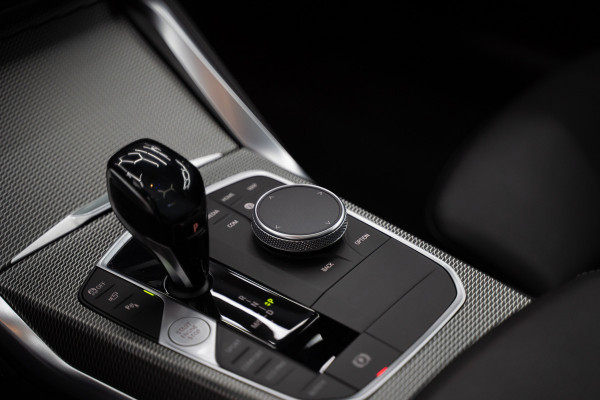 BMW 4 Serie Coupé M440i xDrive High Executive / Adaptive / Pano / 360 / Individual / Stoelverwarming / Memory / Carplay