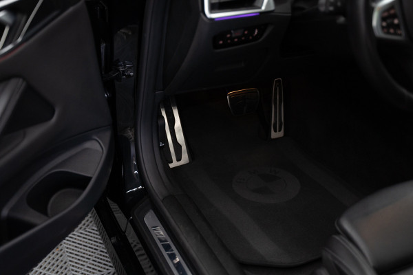 BMW 4 Serie Coupé M440i xDrive High Executive / Adaptive / Pano / 360 / Individual / Stoelverwarming / Memory / Carplay