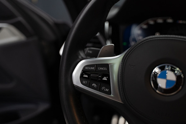 BMW 4 Serie Coupé M440i xDrive High Executive / Adaptive / Pano / 360 / Individual / Stoelverwarming / Memory / Carplay