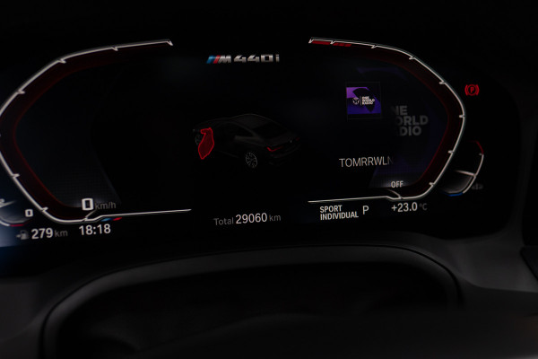 BMW 4 Serie Coupé M440i xDrive High Executive / Adaptive / Pano / 360 / Individual / Stoelverwarming / Memory / Carplay