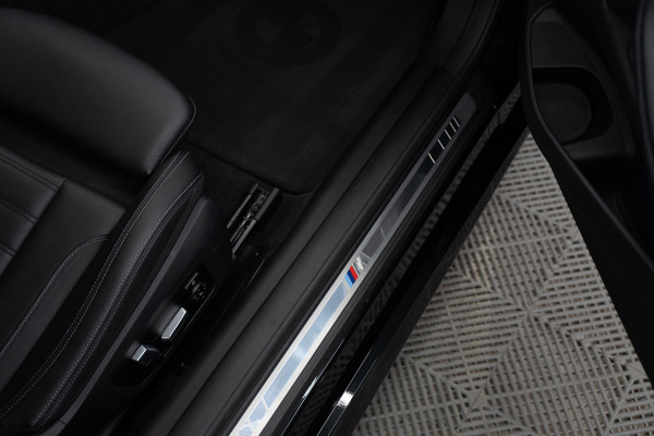 BMW 4 Serie Coupé M440i xDrive High Executive / Adaptive / Pano / 360 / Individual / Stoelverwarming / Memory / Carplay