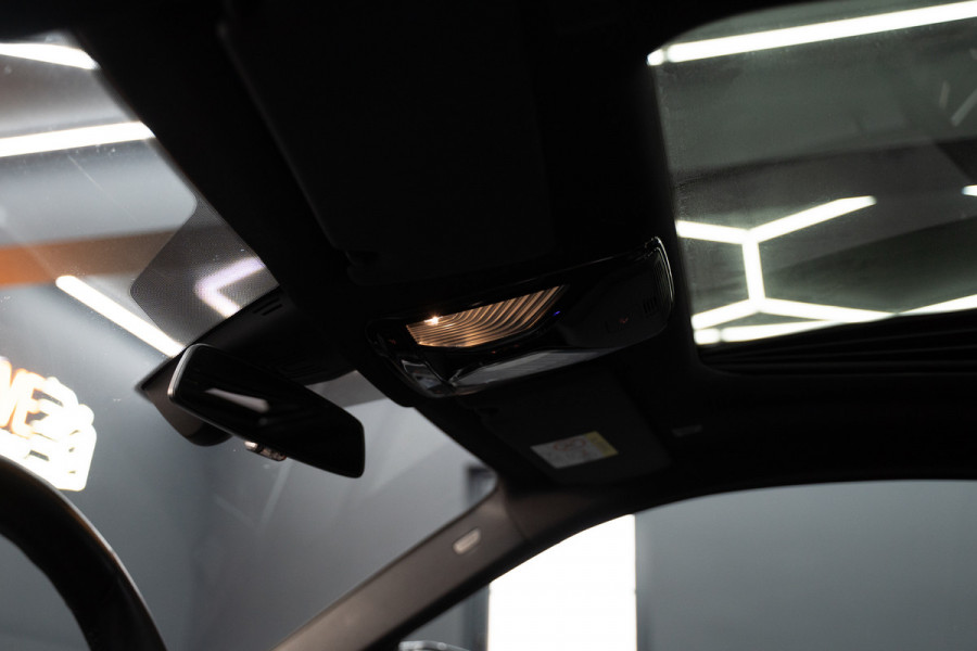 BMW 4 Serie Coupé M440i xDrive High Executive / Adaptive / Pano / 360 / Individual / Stoelverwarming / Memory / Carplay