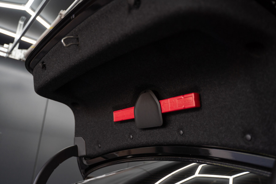 BMW 4 Serie Coupé M440i xDrive High Executive / Adaptive / Pano / 360 / Individual / Stoelverwarming / Memory / Carplay