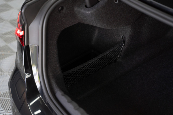 BMW 4 Serie Coupé M440i xDrive High Executive / Adaptive / Pano / 360 / Individual / Stoelverwarming / Memory / Carplay