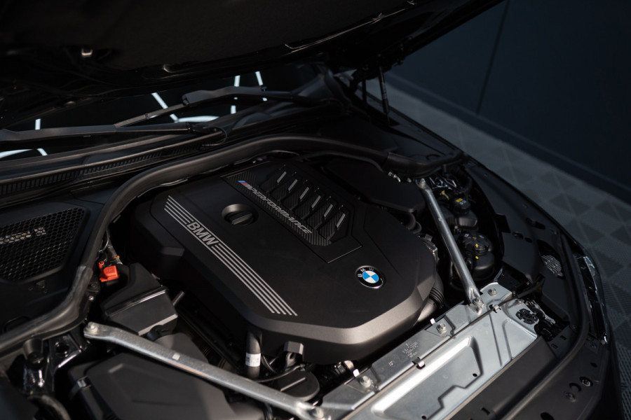BMW 4 Serie Coupé M440i xDrive High Executive / Adaptive / Pano / 360 / Individual / Stoelverwarming / Memory / Carplay