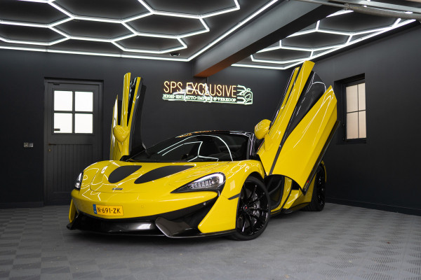 McLaren 570S Spider 570S / Lift / Keramisch / Novitec / Elite paint / Memory / Bowers & Wilkins / Soft close / Camera / LoJack Launch Edition Spider