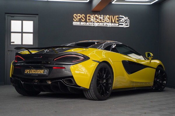 McLaren 570S Spider 570S / Lift / Keramisch / Novitec / Elite paint / Memory / Bowers & Wilkins / Soft close / Camera / LoJack Launch Edition Spider