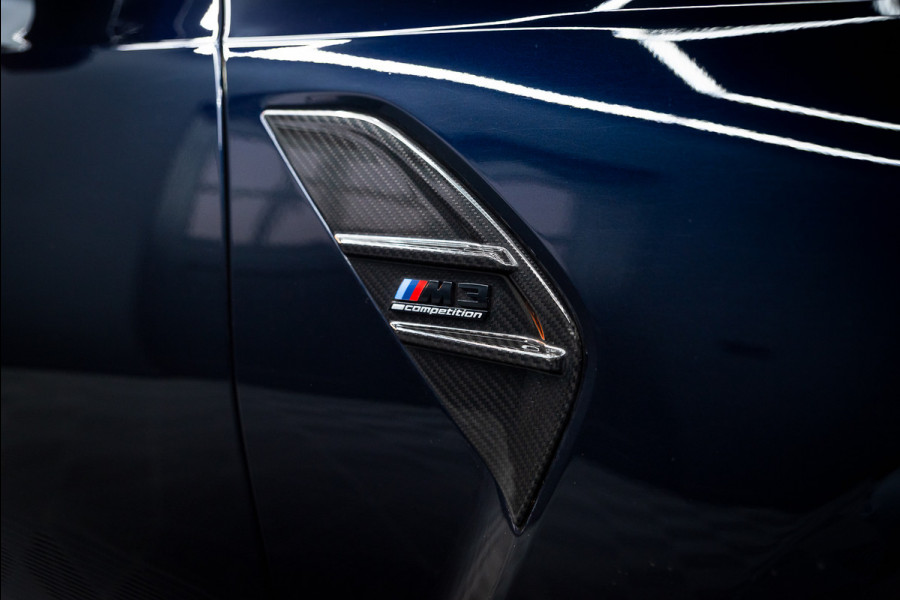 BMW 3 Serie M3 xDrive Competition / M-perf.parts / Pano / Carbon / Stoelverk. / H&k / HuD / Individual