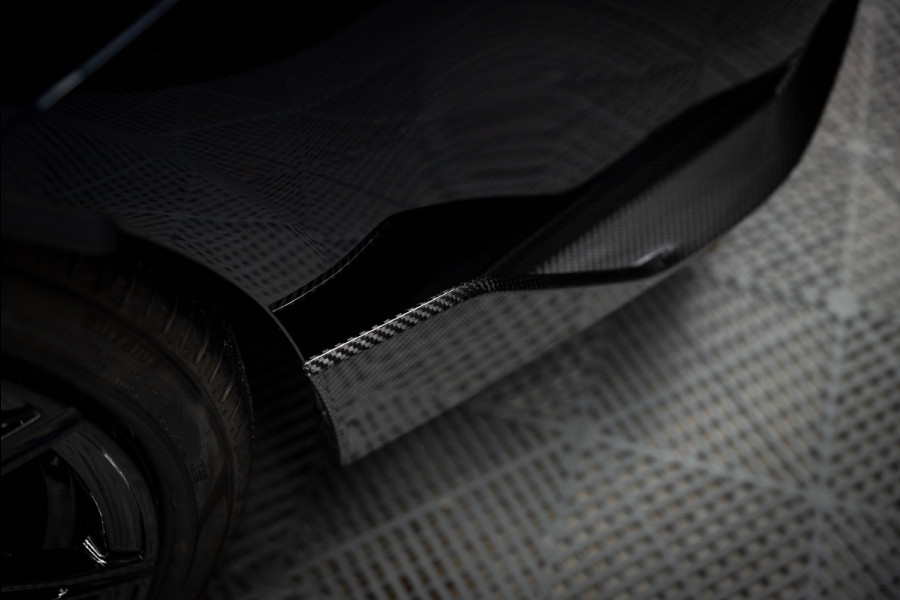 BMW 3 Serie M3 xDrive Competition / M-perf.parts / Pano / Carbon / Stoelverk. / H&k / HuD / Individual