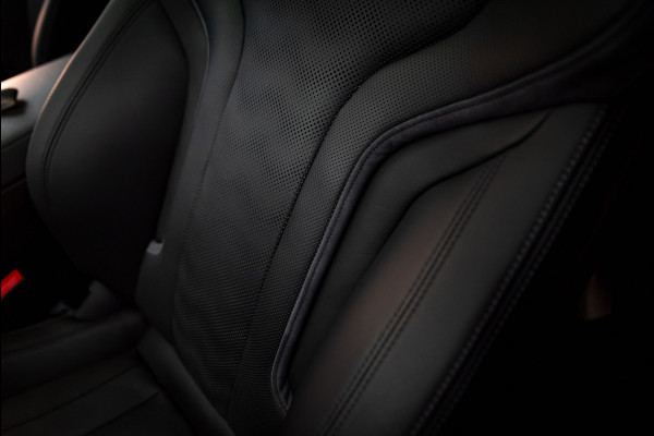 BMW 3 Serie M3 xDrive Competition / M-perf.parts / Pano / Carbon / Stoelverk. / H&k / HuD / Individual