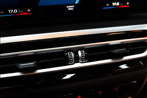 BMW 3 Serie M3 xDrive Competition / M-perf.parts / Pano / Carbon / Stoelverk. / H&k / HuD / Individual