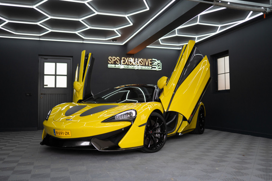 McLaren 570S Spider 570S / Lift / Keramisch / Novitec / Elite paint / Memory / Bowers & Wilkins / Soft close / Camera / LoJack Launch Edition Spider