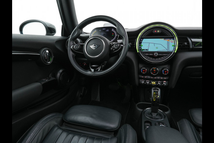 MINI Mini Electric Yours 33 kWh [ 3-Fase ] { SOH 100% } (INCL-BTW ) Aut.* HEATPUMP | PANO | LEATHER | DIGI-COCKPIT | HEAD-UP | FULL-LED | NAVI-FULLMAP | HEATED-SPORTSEATS | DAB | CRUISE | HARMAN/KARDON | CAMERA | KEYLESS | AMBIENTLIGHT | 17"ALU*