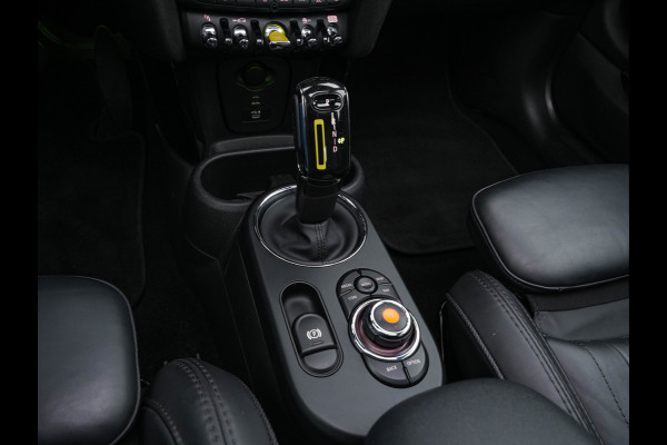 MINI Mini Electric Yours 33 kWh [ 3-Fase ] { SOH 100% } (INCL-BTW ) Aut.* HEATPUMP | PANO | LEATHER | DIGI-COCKPIT | HEAD-UP | FULL-LED | NAVI-FULLMAP | HEATED-SPORTSEATS | DAB | CRUISE | HARMAN/KARDON | CAMERA | KEYLESS | AMBIENTLIGHT | 17"ALU*