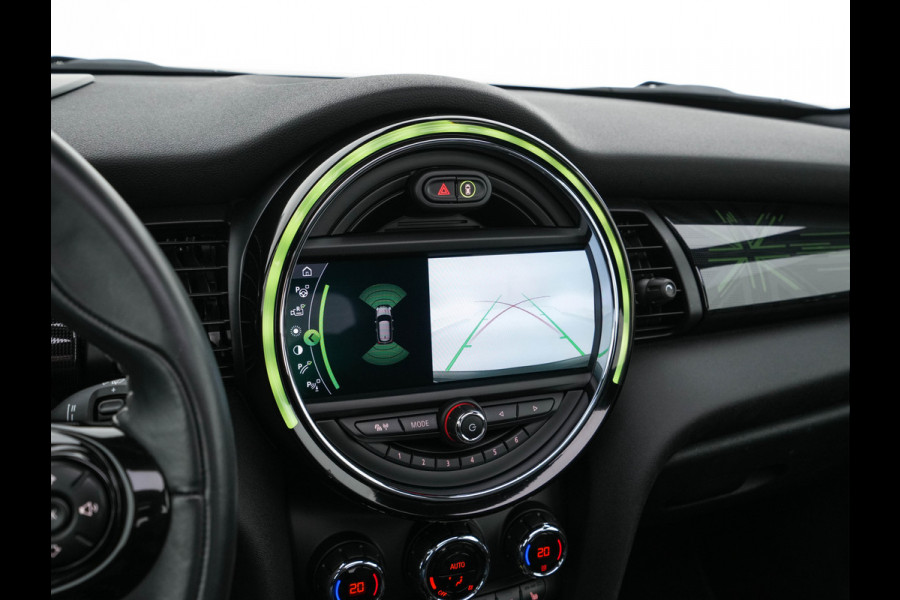 MINI Mini Electric Yours 33 kWh [ 3-Fase ] { SOH 100% } (INCL-BTW ) Aut.* HEATPUMP | PANO | LEATHER | DIGI-COCKPIT | HEAD-UP | FULL-LED | NAVI-FULLMAP | HEATED-SPORTSEATS | DAB | CRUISE | HARMAN/KARDON | CAMERA | KEYLESS | AMBIENTLIGHT | 17"ALU*