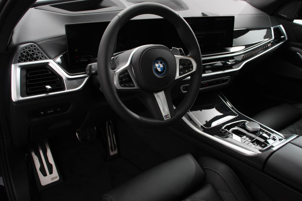 BMW X5 xDrive50e PHEV M-Sport Pro Launch Edition BMW X5 xDrive50e M-Sport Pro Launch Edition | Travel Pack | Innovation Pack | Comfort pack | Driving assistant pro | Trekhaak | Extra Getint Glas | M-Sport Pro