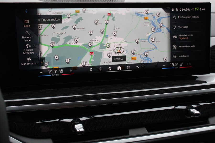 BMW X5 xDrive50e PHEV M-Sport Pro Launch Edition BMW X5 xDrive50e M-Sport Pro Launch Edition | Travel Pack | Innovation Pack | Comfort pack | Driving assistant pro | Trekhaak | Extra Getint Glas | M-Sport Pro