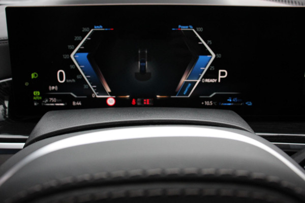 BMW X5 xDrive50e PHEV M-Sport Pro Launch Edition BMW X5 xDrive50e M-Sport Pro Launch Edition | Travel Pack | Innovation Pack | Comfort pack | Driving assistant pro | Trekhaak | Extra Getint Glas | M-Sport Pro