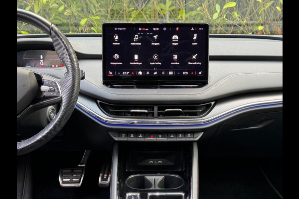 Škoda ENYAQ iV SPORTLINE PANORAMADAK STOELVERWARMING WARMTEPOMP NAP 1 EIGENAAR CARPLAY