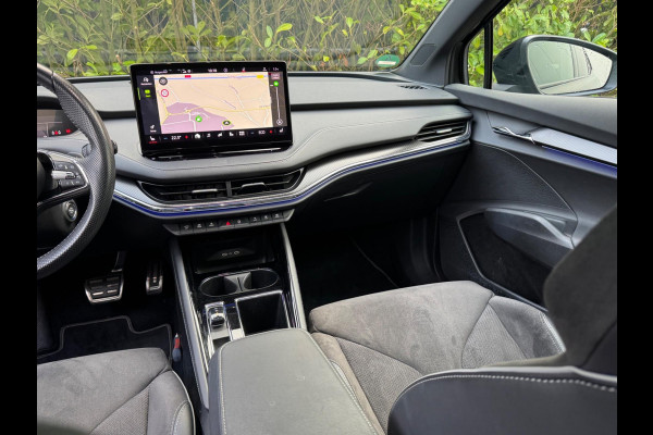 Škoda ENYAQ iV SPORTLINE PANORAMADAK STOELVERWARMING WARMTEPOMP NAP 1 EIGENAAR CARPLAY