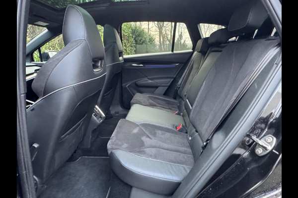 Škoda ENYAQ iV SPORTLINE PANORAMADAK STOELVERWARMING WARMTEPOMP NAP 1 EIGENAAR CARPLAY