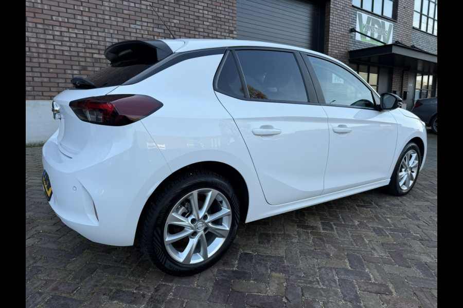 Opel Corsa 1.2 Turbo / 101 PK / Navigatie + Camera / ALL-Season / Park-Pilot / Donker Getinte Ramen / 1e Eigenaar / NED-Corsa
