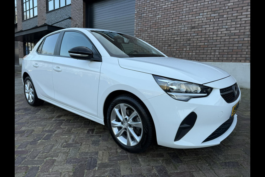 Opel Corsa 1.2 Turbo / 101 PK / Navigatie + Camera / ALL-Season / Park-Pilot / Donker Getinte Ramen / 1e Eigenaar / NED-Corsa