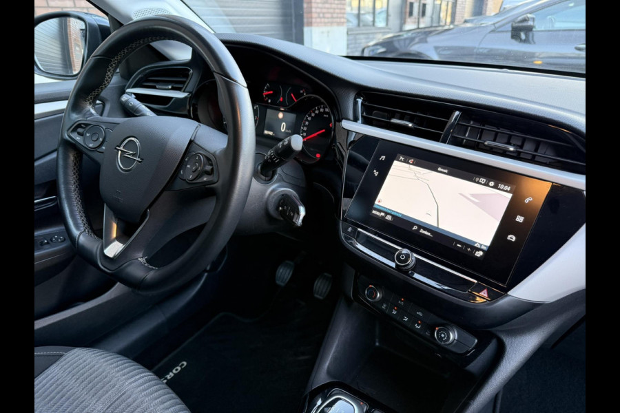 Opel Corsa 1.2 Turbo / 101 PK / Navigatie + Camera / ALL-Season / Park-Pilot / Donker Getinte Ramen / 1e Eigenaar / NED-Corsa