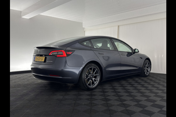 Tesla Model 3 Long Range AWD 75 kWh [ 3-Fase ] {SOH-87%} (INCL-BTW) Aut. *PANO | AUTO-PILOT | LEATHER | KEYLESS | FULL-LED | MEMORY-PACK | TOP-VIEW | DAB | CARPLAY | DIGI-COCKPIT | LANE-ASSIST | COMFORT-SEATS | 18"ALU*