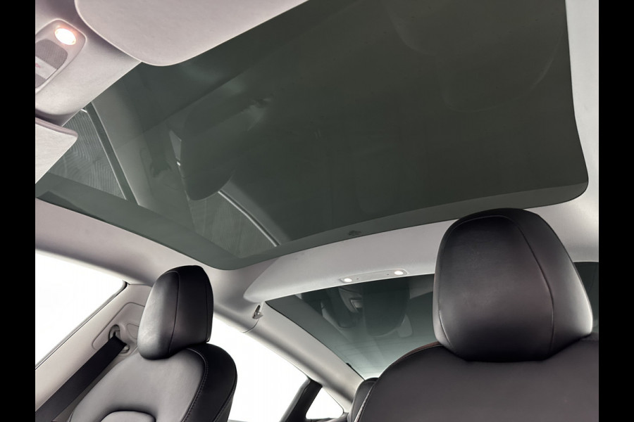 Tesla Model 3 Long Range AWD 75 kWh [ 3-Fase ] {SOH-87%} (INCL-BTW) Aut. *PANO | AUTO-PILOT | LEATHER | KEYLESS | FULL-LED | MEMORY-PACK | TOP-VIEW | DAB | CARPLAY | DIGI-COCKPIT | LANE-ASSIST | COMFORT-SEATS | 18"ALU*