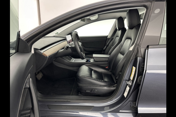 Tesla Model 3 Long Range AWD 75 kWh [ 3-Fase ] {SOH-87%} (INCL-BTW) Aut. *PANO | AUTO-PILOT | LEATHER | KEYLESS | FULL-LED | MEMORY-PACK | TOP-VIEW | DAB | CARPLAY | DIGI-COCKPIT | LANE-ASSIST | COMFORT-SEATS | 18"ALU*