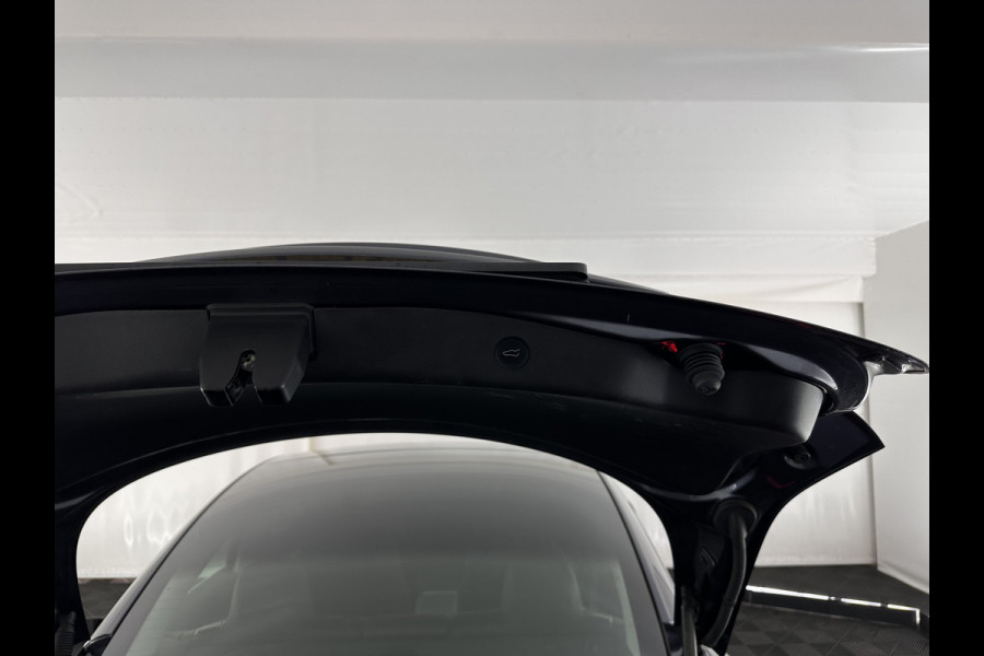 Tesla Model 3 Long Range AWD 75 kWh [ 3-Fase ] {SOH-87%} (INCL-BTW) Aut. *PANO | AUTO-PILOT | LEATHER | KEYLESS | FULL-LED | MEMORY-PACK | TOP-VIEW | DAB | CARPLAY | DIGI-COCKPIT | LANE-ASSIST | COMFORT-SEATS | 18"ALU*