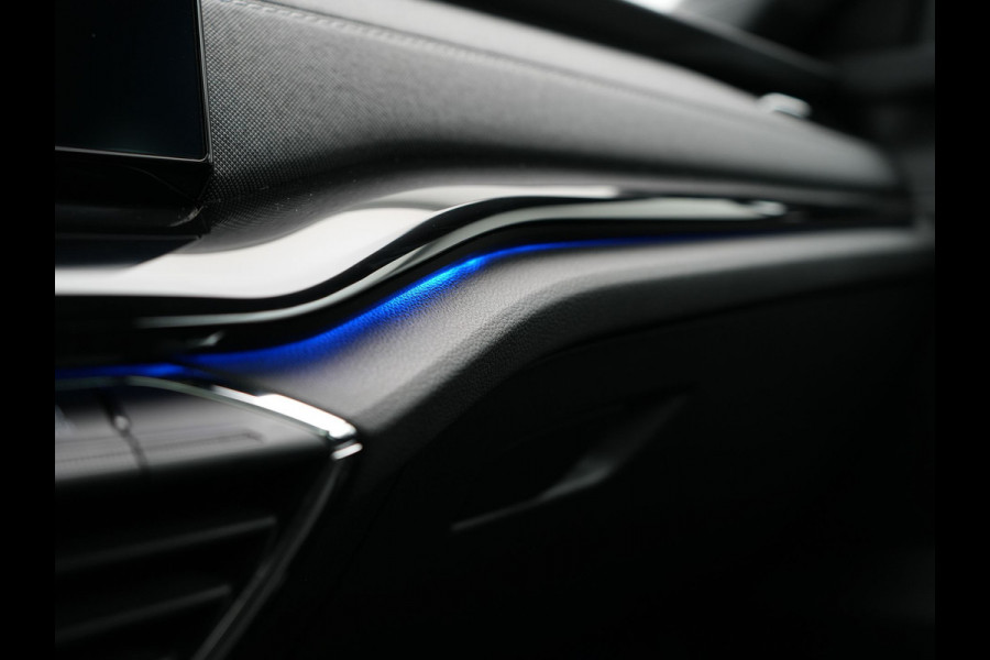 Škoda Octavia Combi 1.4 TSI iV Business Edition Plus 205pk Dealer O.H. PHEV | Panodak | Adaptive Cruise | Head Up | Camera | Canton Audio | RS Sportstoelen Memory & Verwarmd | Sfeerverlichting | Apple Carplay | Keyless | Blis | Virtual | Navigatie | DAB |