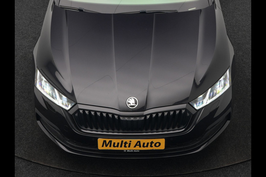 Škoda Octavia Combi 1.4 TSI iV Business Edition Plus 205pk Dealer O.H. PHEV | Panodak | Adaptive Cruise | Head Up | Camera | Canton Audio | RS Sportstoelen Memory & Verwarmd | Sfeerverlichting | Apple Carplay | Keyless | Blis | Virtual | Navigatie | DAB |