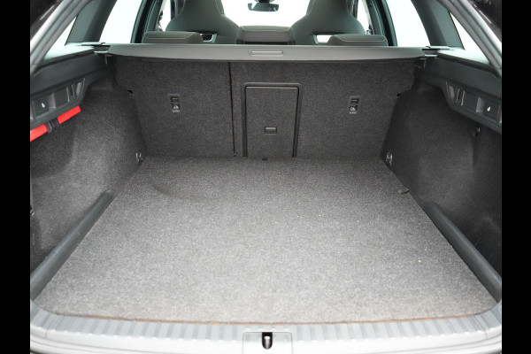 Škoda Octavia Combi 1.4 TSI iV Business Edition Plus 205pk Dealer O.H. PHEV | Panodak | Adaptive Cruise | Head Up | Camera | Canton Audio | RS Sportstoelen Memory & Verwarmd | Sfeerverlichting | Apple Carplay | Keyless | Blis | Virtual | Navigatie | DAB |